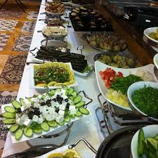 Assaha Kuwait بوفيه الفطور في مطعم الساحة Facebook