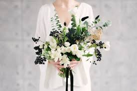 Deciding on your wedding bouquet flowers is super exciting. 9 Bridal Bouquet Trends Of 2020