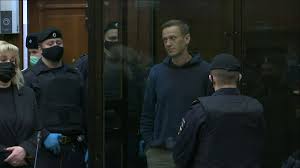 Navalny's doctors say he will die within the next few days if not given urgent medical attention for russia's ambassador to the uk has said that navalny is attention seeking and will not be allowed to. La Moglie Di Navalny E In Germania Rsi Radiotelevisione Svizzera