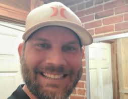 Loving Wiz's eatery food and people