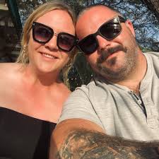 Give a classic dish new life with this CHICKEN POT PIE CRESCENT BRAID  recipe from Wine & Glue! RECIPE-->http://bit.ly/ZcydzF  PIN-->http://bit.ly/Zcydjg