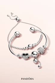Pandora a/s (often styled pandora) is a danish jewellery manufacturer and retailer founded in 1982 by per enevoldsen. Pin Auf Pandora Charms Bracelets