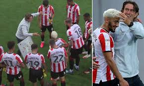 On saturday 5 december 2020, reading, millwall, watford, norwich city and brentford all hosted matches in front of the maximum allotted 2,000 spectators permitted, with fans in attendance at brentford community stadium for the very first time. Brentford Apos S Frank Takes Drinks Break To Next Level By Using Whiteboard World Sports Tale