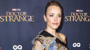 Mcadams started competitive figure skating at age 4 and discovered acting at age 12, when she. Rachel Mcadams Uber Ihren Ersten Film Nach Der Geburt Ihres Sohnes