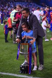 A la edad de los once años, luis enrique entró a. Luis Enrique Anuncia La Muerte De Su Hija De 9 Anos Te Recordaremos Cada Dia De Nuestras Vidas Viralistas Com