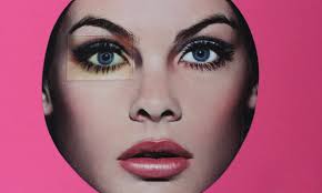 The glance in the double mirror