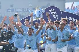 Posisi berikutnya ditempati oleh ac milan dengan total 7 kali juara dan kemudian disusul liverpool dan bayern munchen dengan 6 trofi serta barcelona dengan 5 trofi, disusul oleh ajax (4 trofi). Daftar Juara Liga Inggris Sejak Era Premier League Gelar Ke 6 City Halaman All Kompas Com