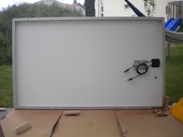 Axitec Ac265 M Solarmodul Ruckseite Mit Ac Anschlusskabeln Anschlussbox Weisse Ruckfolie Alurahmen Solaranlage Solar Selber Bauen