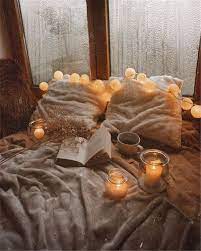 I believe this is the perfect romantic date idea for a couple. 23 Romantic Decor Ideas For Your Best Moment Romantic Decor Autumn Cozy Bohemian Bedroom Decor