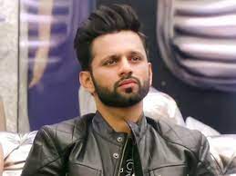 Rahul krushna vaidya is an indian singer and music composer. Bigg Boss 14 Emotional Rahul Vaidya Voluntarily Leaves The Show Says That He Is Missing Family Times Of India