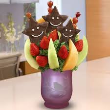 You Are My Star This Fruit Bouquet Fills Mother S Day Birthdays Anniversaries Or Just Be Edible Fruit Arrangements Fruit Arrangements Edible Fruit Baskets