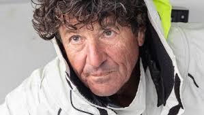 Après trois tours du monde, jean le cam rêve d'un à 57 ans, jean le cam n'a pas changé. Jean Le Cam Remise Des Prix