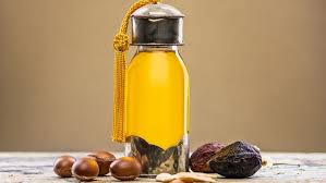 Argan oil atau minyak argan merupakan ekstrak biji argan. 6 Manfaat Minyak Argan Untuk Kulit Wajah