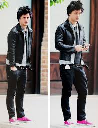 How old was billie when his cat died in the washing machine? Hair Men Green Billie Joe Armstrong 52 New Ideas
