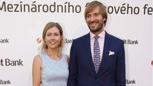 Ministr zdravotnictví čr , czech minister of health, @zdravkoonline. Rok Od Svatby Adam Vojtech Prozradil Jak Oslavi Prvni Vyroci S Krasnou Manzelkou Olgou Zivotvcesku Cz