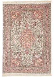 Bei www.teppich.com ihr zuverlässiger vertrauenshändler für seidenteppiche, perserteppiche und orientteppiche. Kaschmir Seide Teppich 124x184cm 00012358 Carpetfine