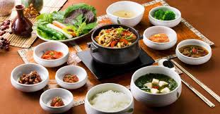 Berikut adalah resep misoa tahu telur oyong dai sajian sedap, cocok disantap saat musim hujan. 5 Makanan Khas Yang Wajib Kamu Coba Saat Berkunjung Ke Korea