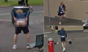 Reddit user stumbles across man mooning on Google maps | Daily Mail Online