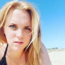 Emily Bongiorno's Instagram, Twitter & Facebook