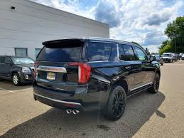 2021 Gmc Yukon Looks Stunning With These 22 Inch Wheels Gm Authority