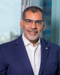 Luis Bencosme's Instagram, Twitter & Facebook