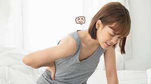 Ketika hendak menghilangkan angin dalam perut, jangan menambahnya dengan minum minuman bersoda. Jangan Panik Ini 7 Cara Menghilangkan Sakit Perut Di Pagi Hari Orami