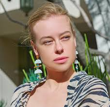 Pendientes colgantes bohemios: concha de mejillón, madera y cuentas de  hueso batik