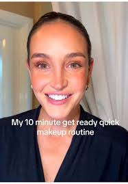 Jaclyn May's Instagram, Twitter & Facebook