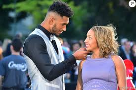 Après ali, estelle mossely a donné naissance à magomed yoka ont annoncé la boxeuse et son ancien compagnon, tony yoka. Mariage Tony Yoka Et Estelle Mossely Se Sont Maries Exclusif Tony Yoka Et Sa Compagne Estelle Mossely Enceinte Habillee Par Christophe Guillarme Gran Purepeople