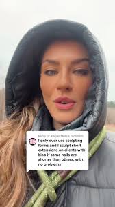 Kristina Vogel (@_vogelnails)