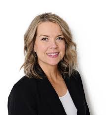 Amanda Cavicchi's Instagram, Twitter & Facebook