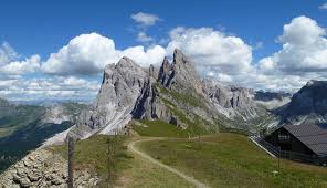 Das schönste bauwerk der welt. Geislergruppe Groden Dolomiten Sudtirol