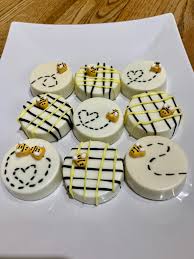 Bee Themed White Chocolate Covered Oreos Cookies Bee Oreo Cookies Genderrev Chocolate Covered Oreos Chocolate Covered Cookies White Chocolate Covered Oreos