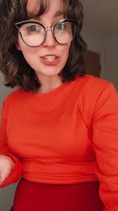 Don’t argue with me. #velma #velmadinkley #scoobydoo #velmacosplay