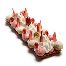 Saint Honore Fraise Victor Hugo Paris Patisserie Desserts Fantaisie La Patisserie Des Reves