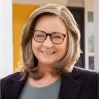 Susan Gatton's Instagram, Twitter & Facebook