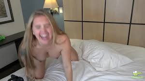 Horny Milf from Wisconsin wants a lot of Senior Citizens - XNXX.COM