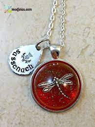 Pin By Leslie Alvarez On Tattoo Outlander Jewelry Outlander Gifts Hand Stamped Jewelry