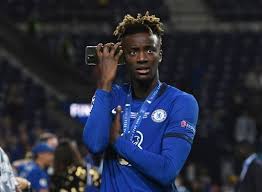 Conflicting arsenal reports on tammy abraham transfer as chelsea close to agreeing loan with £40m obligation to buy this summer. West Ham United Lead Race To Sign Tammy Abraham Footy Transfer