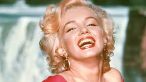 Would Marilyn Monroe's career (and life) have been different if she had  acted