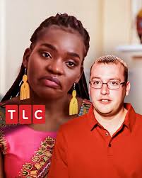 Akinyi, una chica originaria de Nairobi, cree que su novio Benjamín es  millonario, pero la realidad de él es diferente. Pese a todo, él viajará a  Kenia a comprarla y llevársela a vivir a Estados ...