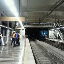 Significado del símbolo la imagen hace alusión al significado de culhuacán: Fotos En Metro Culhuacan Linea 12 Estacion De Metro En Culhuacan