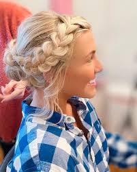 Lindsey Briggs Hairstylist