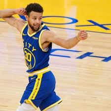 Origin stephen curry is an american professional basketball player currently signed to the golden state warriors. The Pure Joy Of Watching Steph Curry Return To Otherworldly Form Stephen Curry The Guardian