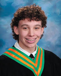 Earl Longworth's Instagram, Twitter & Facebook