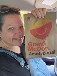 Reel Treats Popcorn and Sweets‎