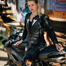 motorrad madchen おしゃれまとめの人気アイデア pinterest r h ライダー バイク