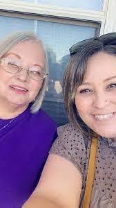 Sharon Maus's Instagram, Twitter & Facebook