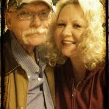 Vicki Glaze's Instagram, Twitter & Facebook