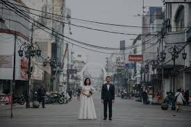 Wedding adat jawa wedding cinematic yogyakarta weddingclip hesti riyan. 10 Most Favorite Pre Wedding Spots In Bandung Bridestory Blog